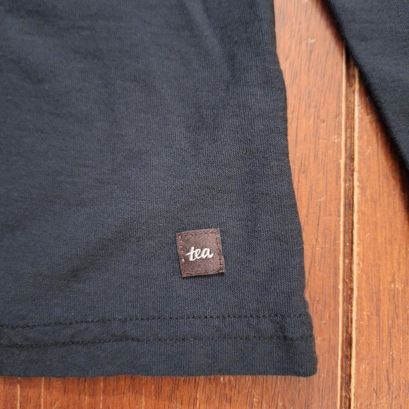 Boys Tea Collection  Long Sleeve Mountain Print Shirt - Black and Blue Size 8 - Picture 5 of 6